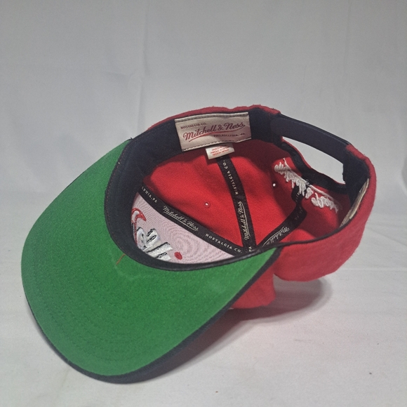 Vintage Mitchell & Ness Chicago Bulls Adjustable Cap Hat - Picture 3 of 5